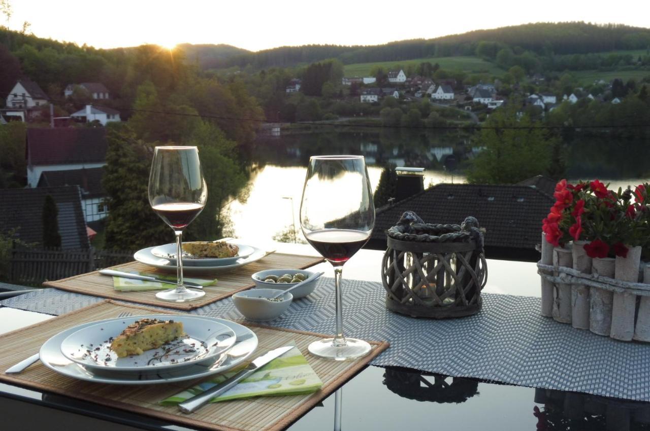 Exklusive Ferienwohnung 'Agger-Blick' Mit Grosser Seeblick-Terrasse & Sauna 古默斯巴赫 外观 照片