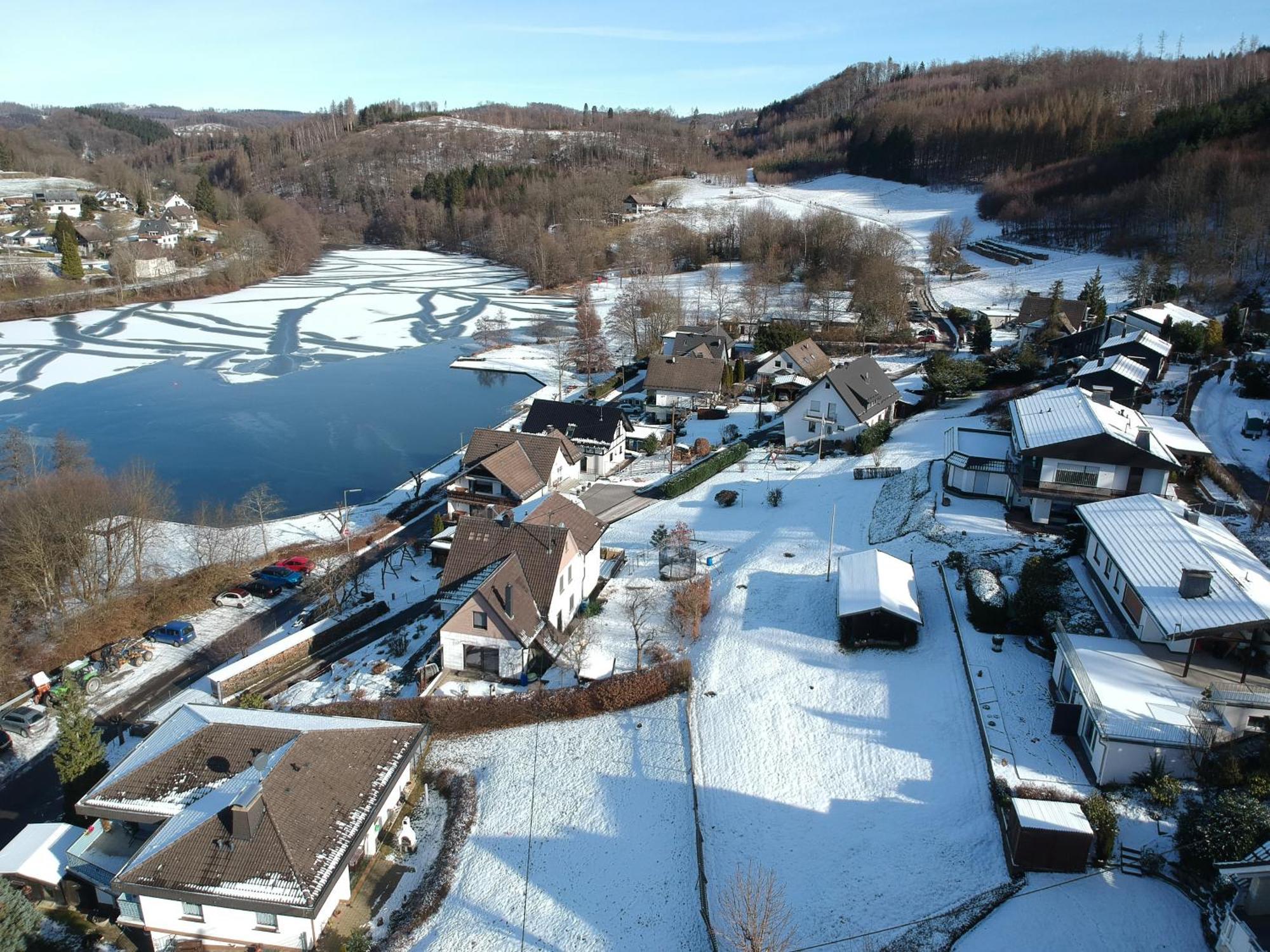 Exklusive Ferienwohnung 'Agger-Blick' Mit Grosser Seeblick-Terrasse & Sauna 古默斯巴赫 外观 照片